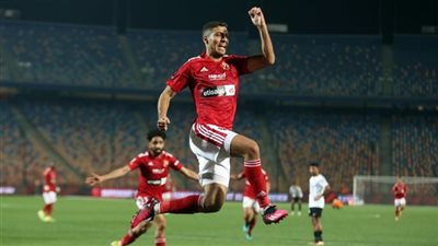 طبيب الأهلي يكشف موقف محمد شريف من مباراة المقاولون 