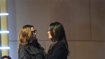 بشرى تواسي رشا مهدي في عزاء والدتها (صور)