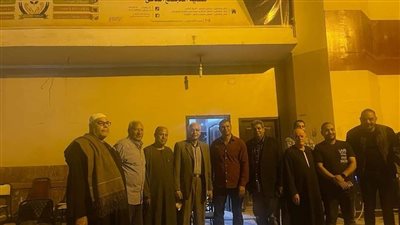 رئيس حي الهرم يناقش مشاكل الغاز والصرف الصحي بكفر غطاطي (صور)