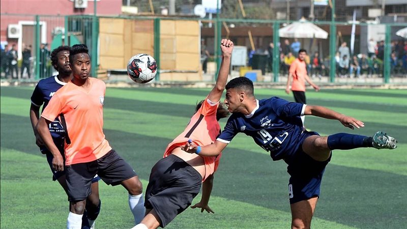 الطيران يفوز على
