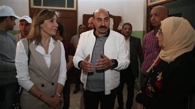 وزيرة الثقافة ومحافظ أسوان يتفقدان منزل العقاد تمهيدًا لتحويله إلى متحف ومزار سياحي