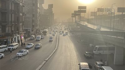 عاصفة رملية تضرب سماء القاهرة والجيزة وتحذير عاجل من الأرصاد (صور)