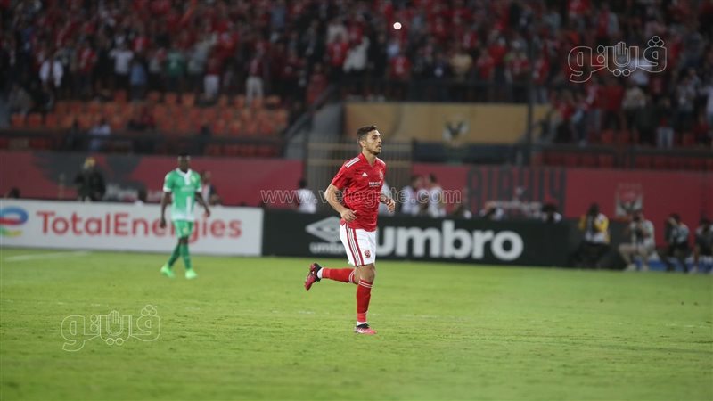 محمد شريف مهاجم الأهلي،فيتو