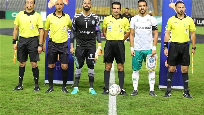 محمود البنا حكما