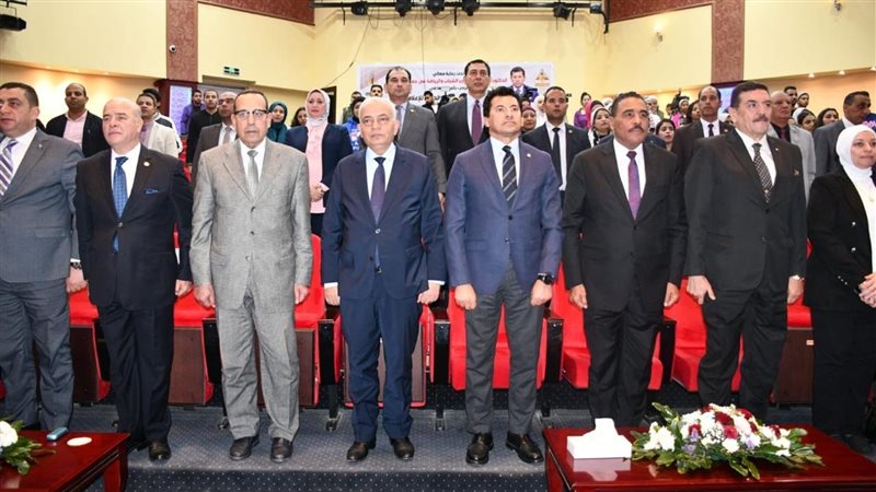 وزيرا الشباب والرياضة