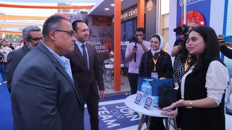 جامعة عين شمس، فيتو