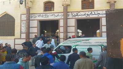 تشييع جثمان ضحيتي حريق مصنع طوب بالشرقية بالزغاريد (فيديووصور)