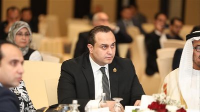 رئيس الرعاية الصحية يعلن تبني مبادرة رعاية صيدلانية آمنة وخضراء ومستدامة