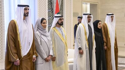 4 وزراء يؤدون اليمين الدستورية أمام رئيس الإمارات (صور)