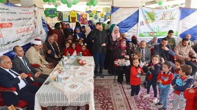 نائب محافظ سوهاج يفتتح معرض الوسائل التعليمية برياض أطفال الأزهر 