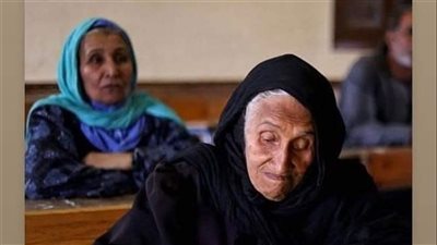 أكبر حاصلة على شهادة محو الأمية في مصر: نفسي في حج أو عمرة