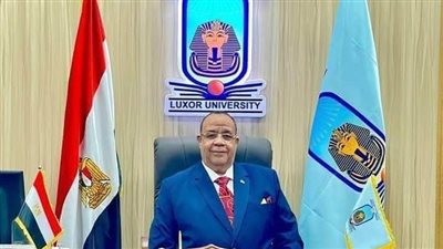 رئيس جامعة الأقصر يشارك في جلسة المجلس الأعلى لشئون خدمة المجتمع المنعقدة في جامعة أسيوط