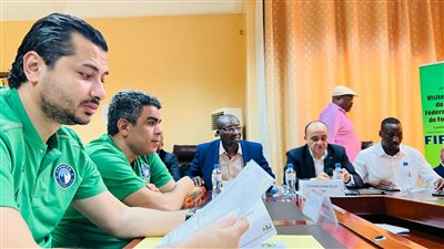 بيراميدز بالزي الأبيض وأسكو كارا بالأصفر في مواجهة الكونفدرالية (صور)