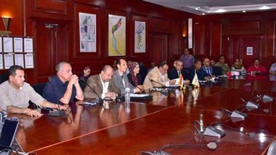 محافظ الأقصر يشدد على تكثيف الجهود للقضاء على مخالفات البناء