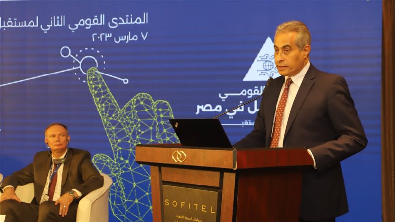حسن شحاتة وزير القوى