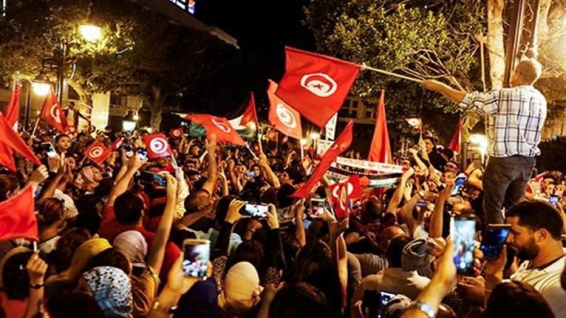 حركة‭ ‬النهضة‭ ‬تأمر‭