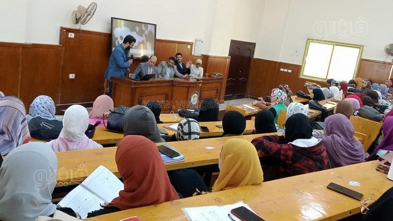 ندوة بجامعة بني سويف،