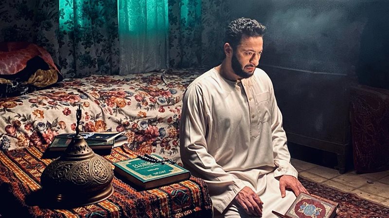 حمادة هلال، فيتو