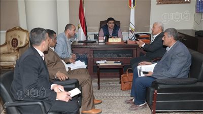 بني سويف تبحث تطوير منظومة العمل والنهوض بمشروعات الدواجن