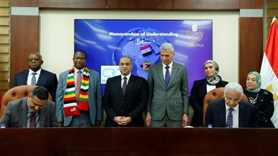 هيئة الدواء: توقيع عقود شراكة بين الشركات المصرية ونظيراتها بزيمبابوي