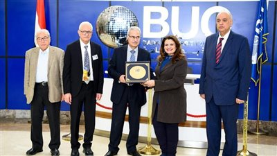 جامعة بدر تكرم السفيرة وزيرة الهجرة لكونها نموذجا للقيادة الناجحة