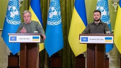 جوتيريش يضغط على زيلينسكي لتمديد اتفاق تصدير الحبوب