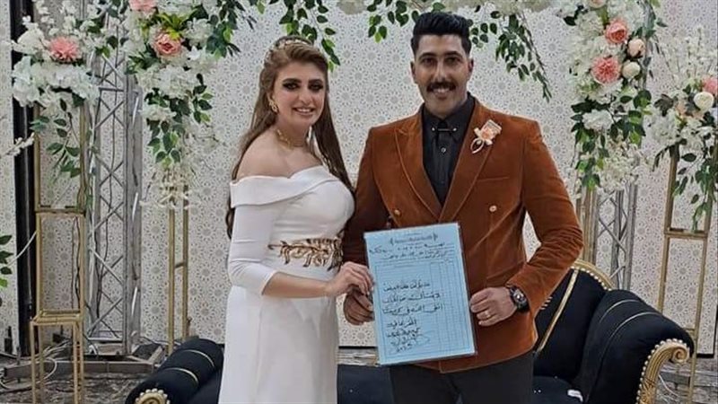 العريس والعروسة والقائمة،