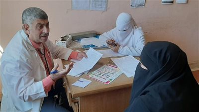 قافلة الأزهر تجري 1324 كشفا و60 إيكو و61 عملية جراحية في الواحات البحرية 