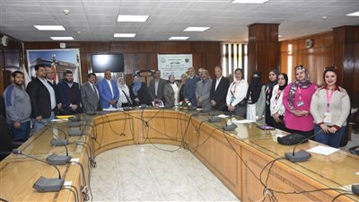 طب بنها تنظم حلقة نقاشية احتفالا باليوم العالمي للمرأة 