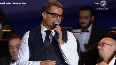 عمرو دياب يشعل حفل تكريم الموسيقار هاني شنودة (صور)