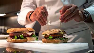 أكل اللحوم من دون ذبح الحيوانات، تقنية حديثة ستغير شكل العالم