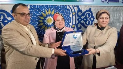 معرض تشكيلي وفقرات غنائية واستعراضية بمراكز شباب الدقهلية 