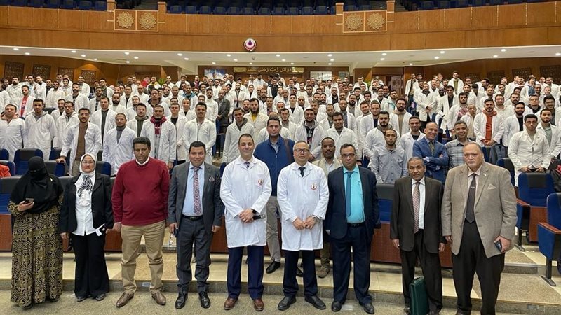 أطباء جامعة الأزهر،