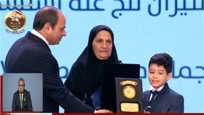 كلمات مؤثرة من ابن الشهيد محمد الأكشر بعد وفاة والديه