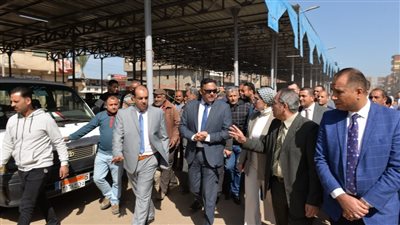 محافظ الدقهلية يدشن منظومة النظافة الجديدة ويفتتح الموقف العمومي