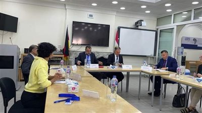 رئيس جامعة عين شمس يشارك في اجتماع الهيئة الألمانية للتبادل العلمي