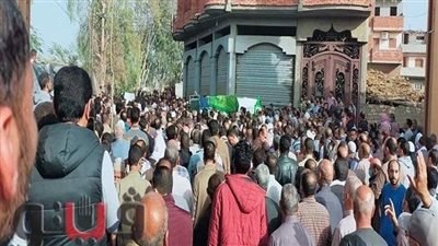 تشييع جثمان جامع خردة لقى مصرعه في مشاجرة بالشرقية 