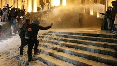 روسيا تتهم أمريكا بإعداد حرب طاحنة، ماذا يحدث في جورجيا