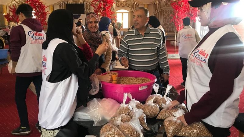  مبادرة كتف في كتف
