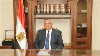 عقدة‭ ‬الوفد.. وقف عضوية سليمان وهدان وخالد قنديل بسبب التمويل.. وغليان داخلي بسبب القرارات الفردية