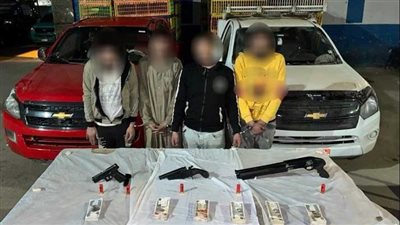 ضبط المتهمين بالاستيلاء على سيارة محملة بالدواجن بالشرقية