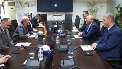 وزيرة البيئة تناقش تطوير منظومة تمويل المشروعات البيئية