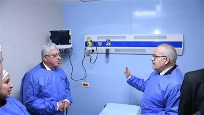 وزير التعليم العالي ورئيس جامعة القاهرة يفتتحان المستشفى الجنوبى بمعهد الأورام 