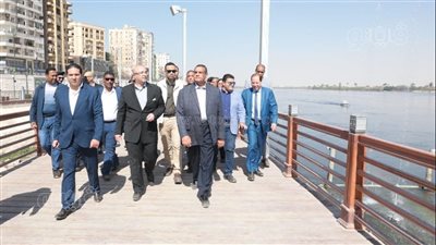 وزير التنمية المحلية ومحافظ بني سويف يتفقدان ممشى أهل مصر بكورنيش النيل