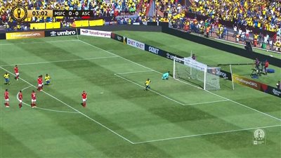 صن داونز يحرز الهدف الثالث بمرمى الأهلي في دوري أبطال أفريقيا 