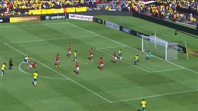 شالوليلي يحرز هدف صن داونز الرابع في مرمى الأهلي