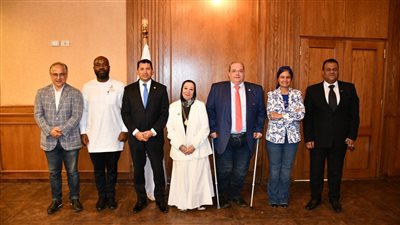 وزير الشباب والرياضة يلتقي رئيس اللجنة البارالمبية الأفريقية