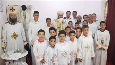 الأنبا فيلوباتير يرسم 20 شماسا للخدمة في إيبارشية أبو قرقاص