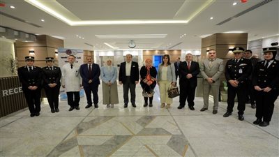 الداخلية تواصل الاحتفال باليوم العالمي للمرأة وتوزيع العبوات الغذائية (صور) 