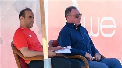 عبد الحفيظ يقدم تقرير خماسية صن داونز إلي الخطيب هاتفيا 